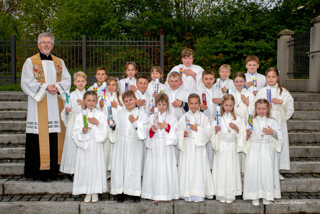 Gruppenfoto Erstkommunion 2019 St. Peter und Paul